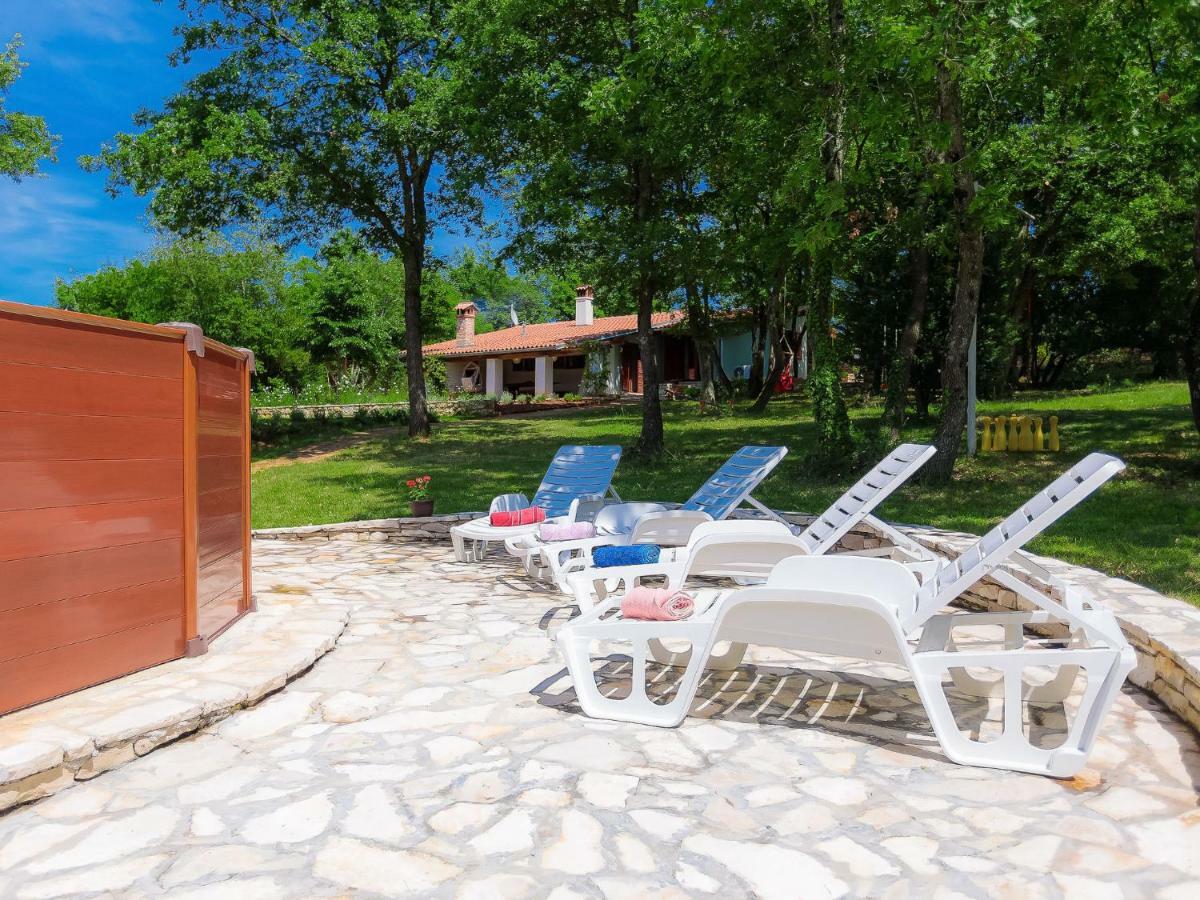 Holiday Home Country House D&D By Interhome พูลา ภายนอก รูปภาพ